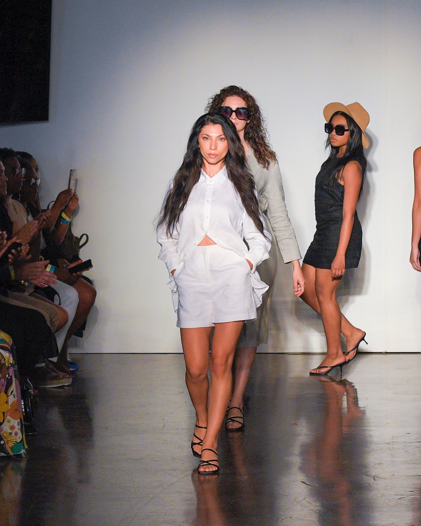 Petite White Linen Shorts